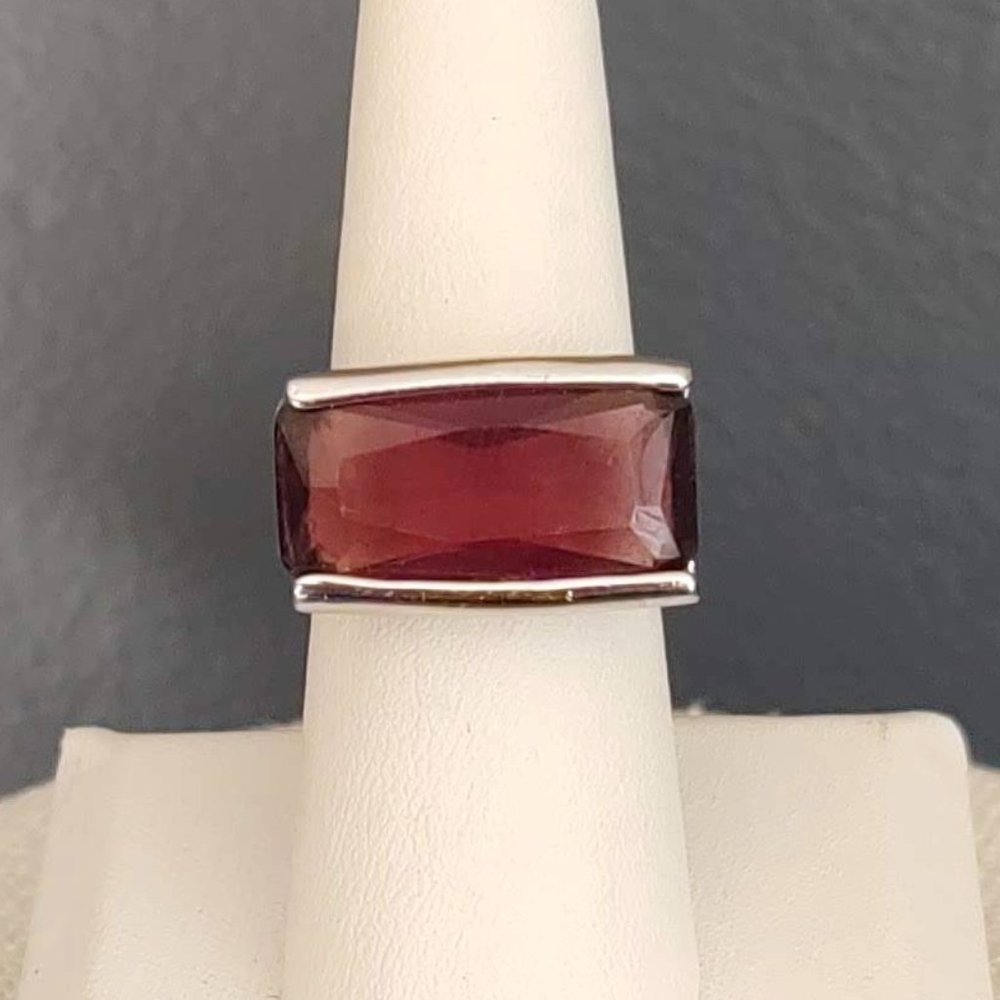 Rectangular purple glass and silver ring